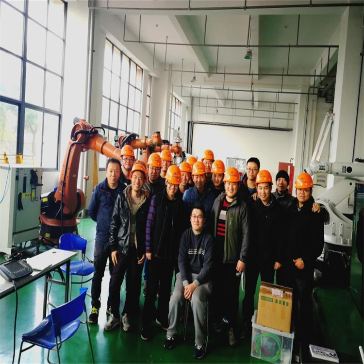 免費工業(yè)機器人系統操作員認證培訓！